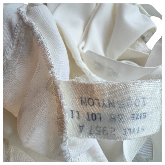 Vintage Wonder Maid White Full Slip Nylon Lace Bodice Size 38 Lingerie Adj Strap - Picture 6 of 8